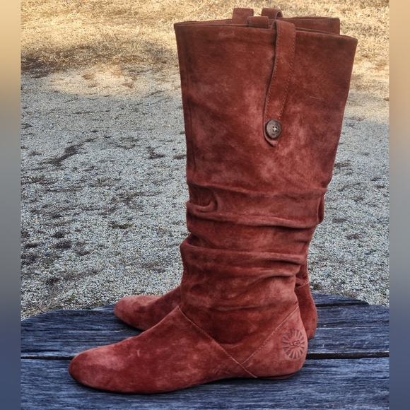 UGG Highkoo Tall Suede Leather Boots 5765 Slouchie Flat Snap Pull On 9 - Picture 5 of 7